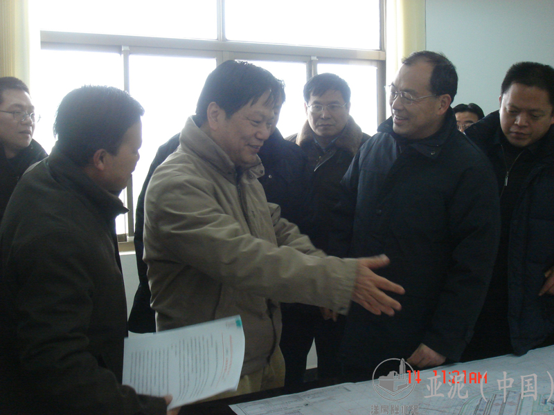2008年1月14日，武漢市市長(zhǎng)阮成發(fā)視察湖北亞?wèn)|