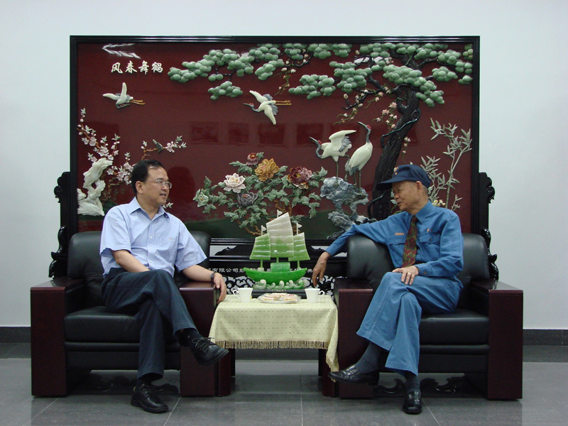 2007年7月3日，彭州市委書記門生視察四川亞?wèn)|